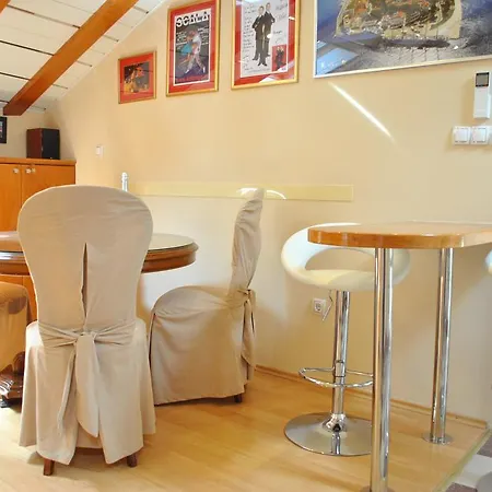 Eva Apartment *