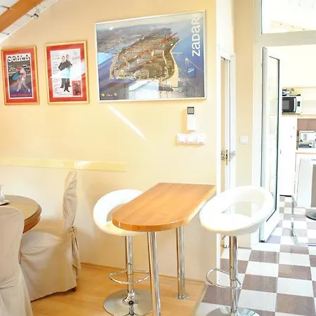 Apartman Eva *
